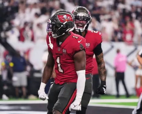 Last-Minute Baker Mayfield Magic Secures Exciting Victory Over Texans